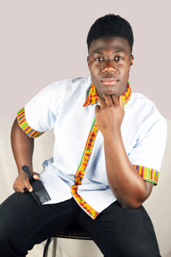 Kente Short-Sleeve Men's Shirt - Image 2